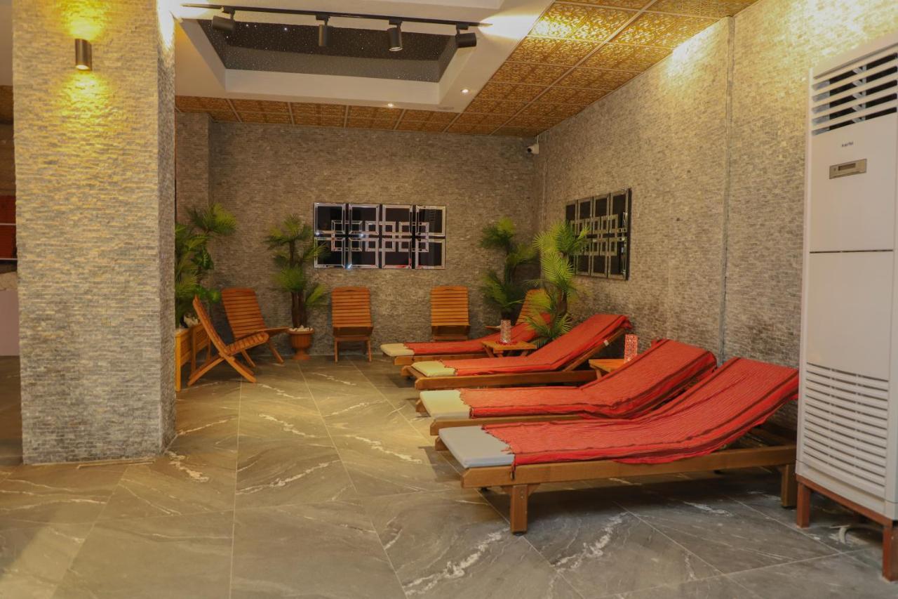 Lion Hotel Didim Buitenkant foto